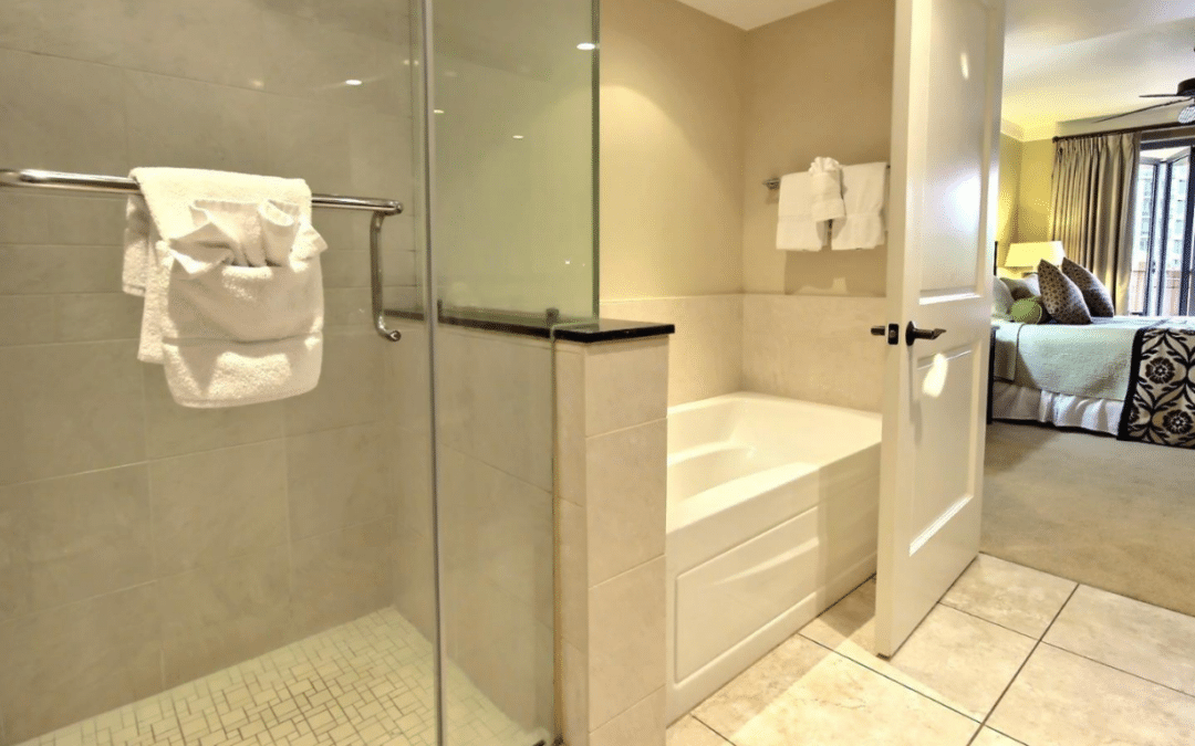 Should I Choose a Walk-In Shower or Tub in My Sarasota Home?
